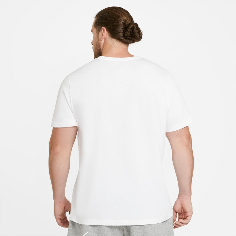 Camiseta Nike Sportswear Club Masculina