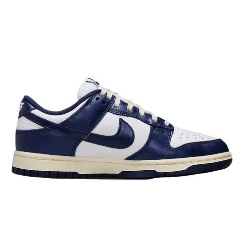 Nike Dunk Low SE "Midnight Navy"