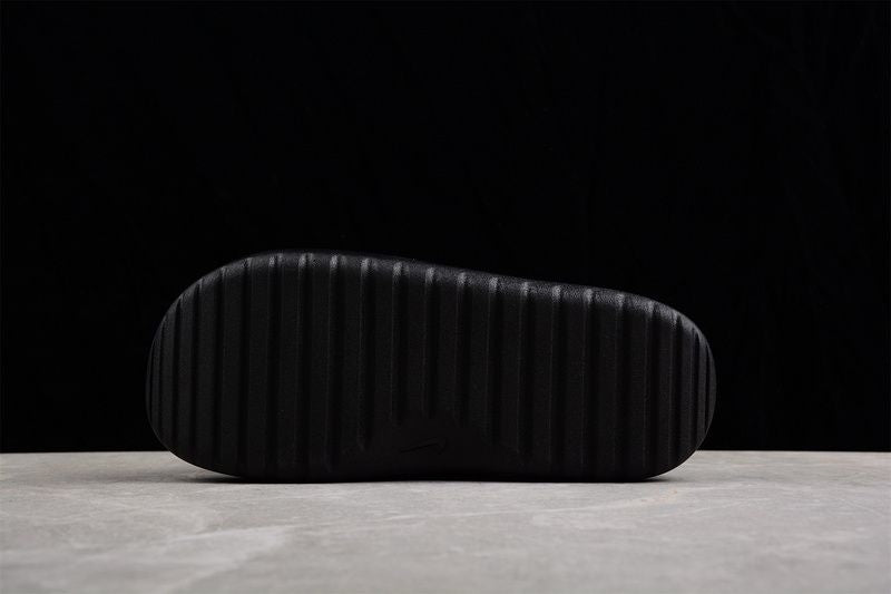 Asuna 2.0 “Triple Black” - Caiçara Conceito