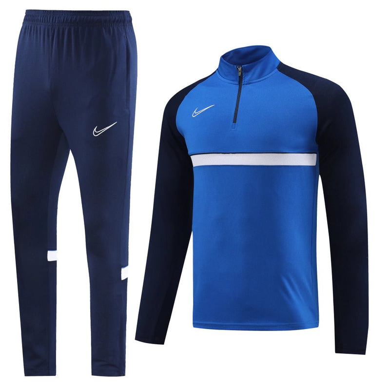 Conjunto de Treino Nike Azul Marinho, Preto e Branco - Caiçara Conceito