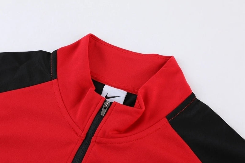 Conjunto de Treino Nike Vermelho, Preto e Branco - Caiçara Conceito