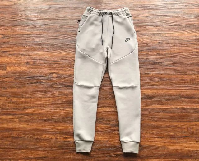 Conjunto Nike Tech Fleece Bege - Caiçara Conceito