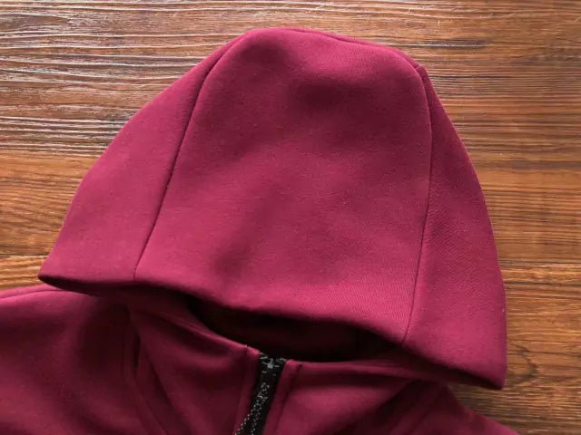 Conjunto Nike Tech Fleece Bordô e Preto - Caiçara Conceito