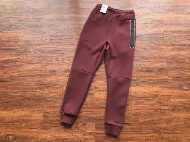 Conjunto Nike Tech Fleece Bordô - Caiçara Conceito