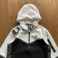 Conjunto Nike Tech Fleece Branco/Preto - Caiçara Conceito