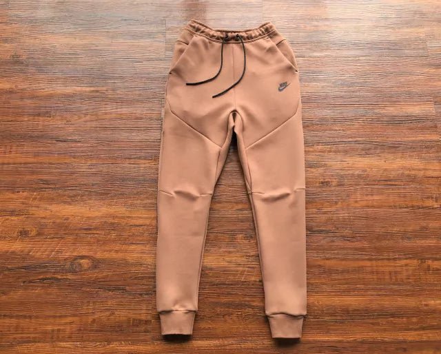 Conjunto Nike Tech Fleece Marrom - Caiçara Conceito