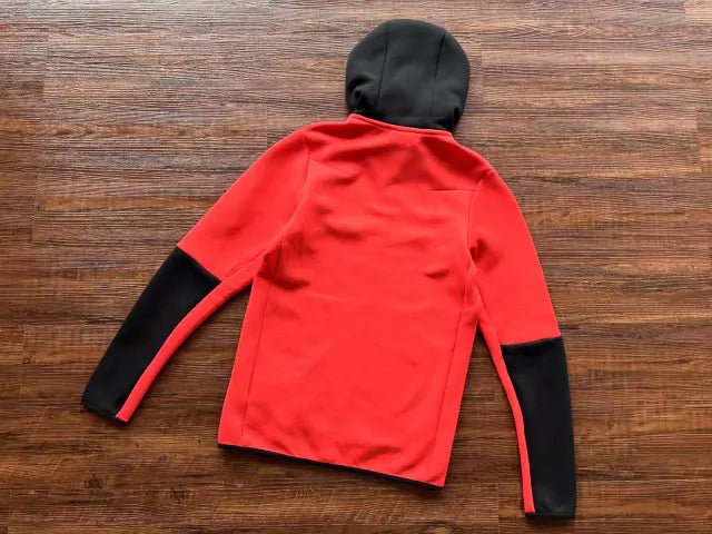 Conjunto Nike Tech Fleece Vermelho e Preto - Caiçara Conceito