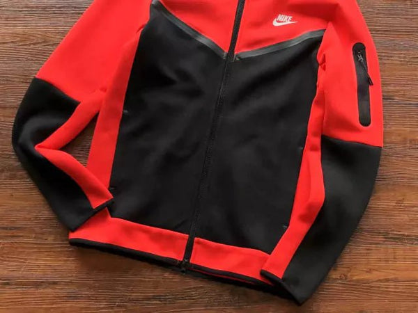 Conjunto Nike Tech Fleece Vermelho e Preto