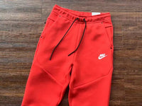 Conjunto Nike Tech Fleece Vermelho e Preto - Caiçara Conceito