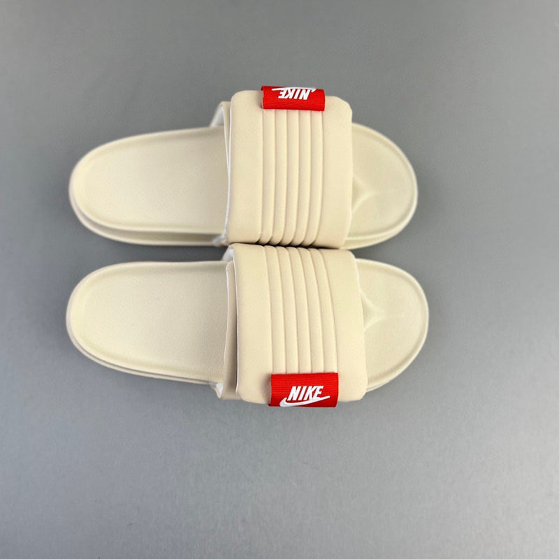 Chinelo Nike Offcourt Adjust Slide Creme