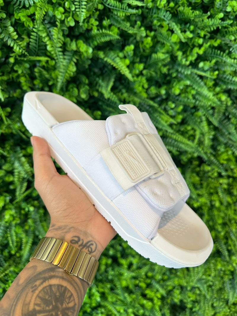 Chinelo Nike Asuna 3.0 "Triple Black"