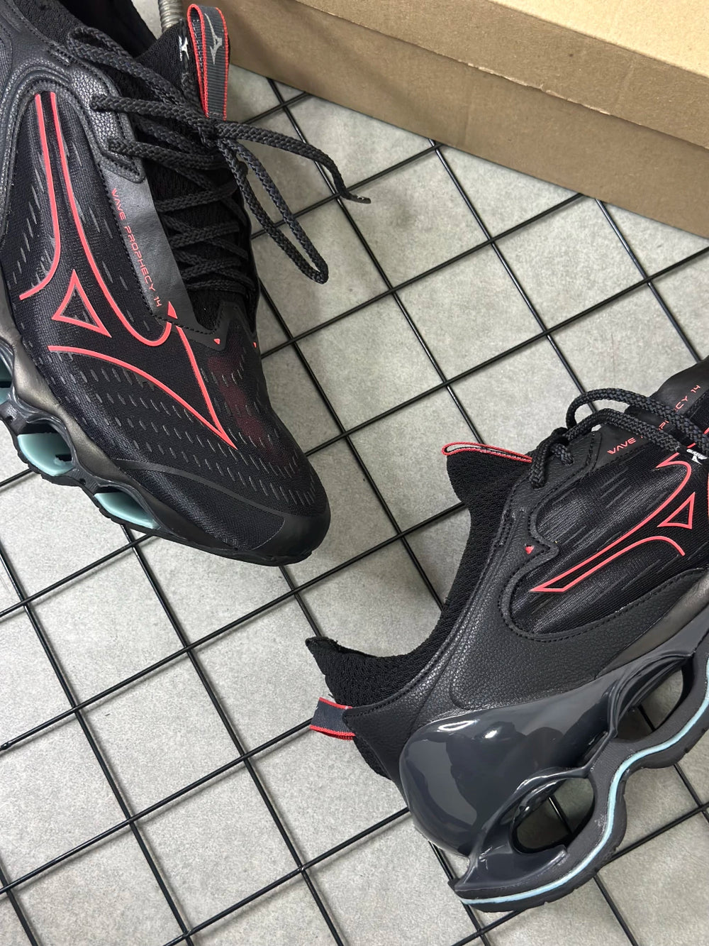 MIZUNO PROPHECY 14 PRETO VERMELHO (Pronta Entrega)