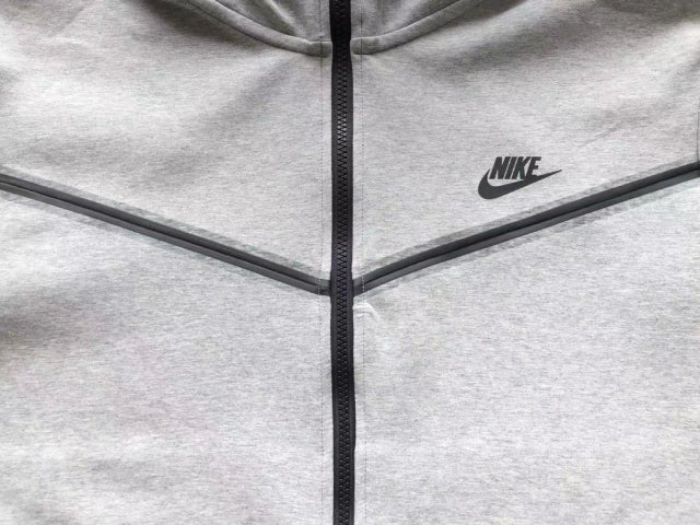 Conjunto Nike Tech Fleece Cinza