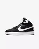 Tênis Nike Court Borough Mid - Preto e Branco - Caiçara ConceitoDunk Low Black and White "Panda" Preto