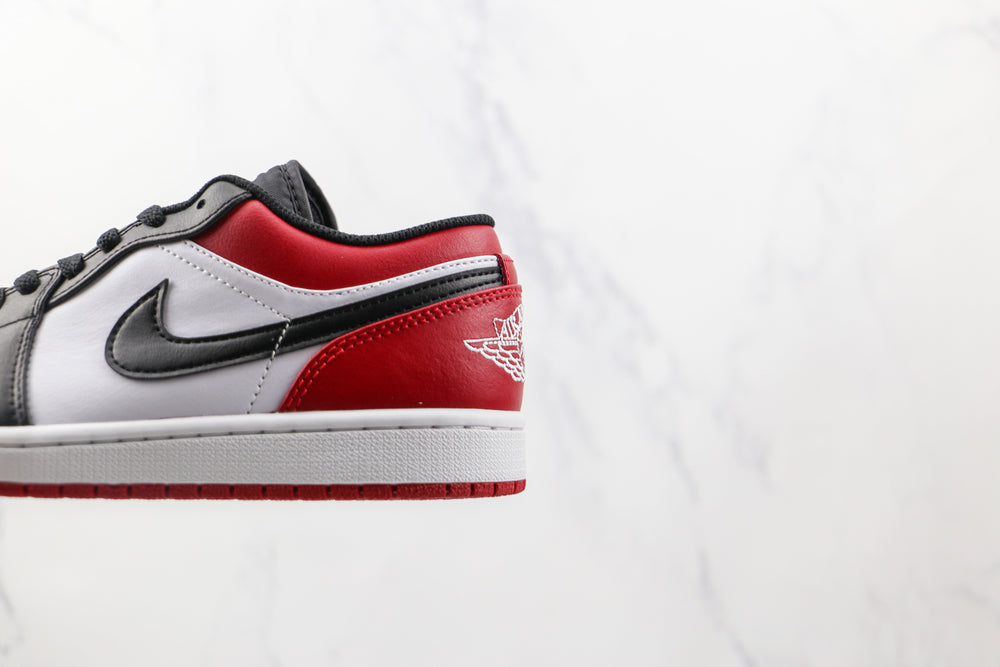 Jordan 1 Low Bred Toe
