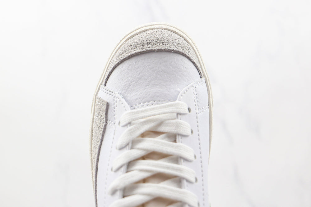 Nike Blazer Mid 77 White Pine Green