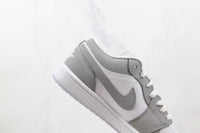 Jordan 1 Low Wolf Grey - Caiçara ConceitoJordan 1 Low Wolf Grey
