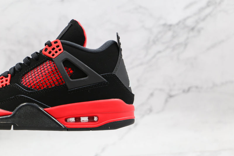 Jordan 4 Retro Red Thunder - Caiçara ConceitoJordan 4 Retro Red Thunder