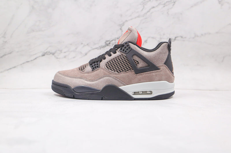 Jordan 4 Retro Taupe Haze - Caiçara ConceitoJordan 4 Retro Taupe Haze