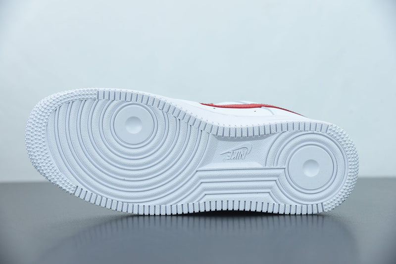 Nike Air Force 1 Essential Gym Red - Caiçara ConceitoNike Air Force 1 Essential Gym Red